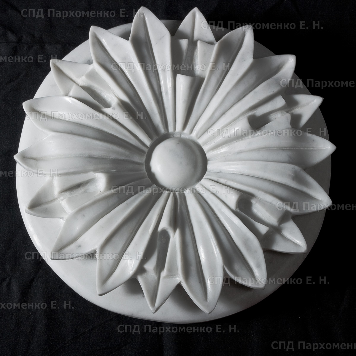 Резьба по белому мрамору