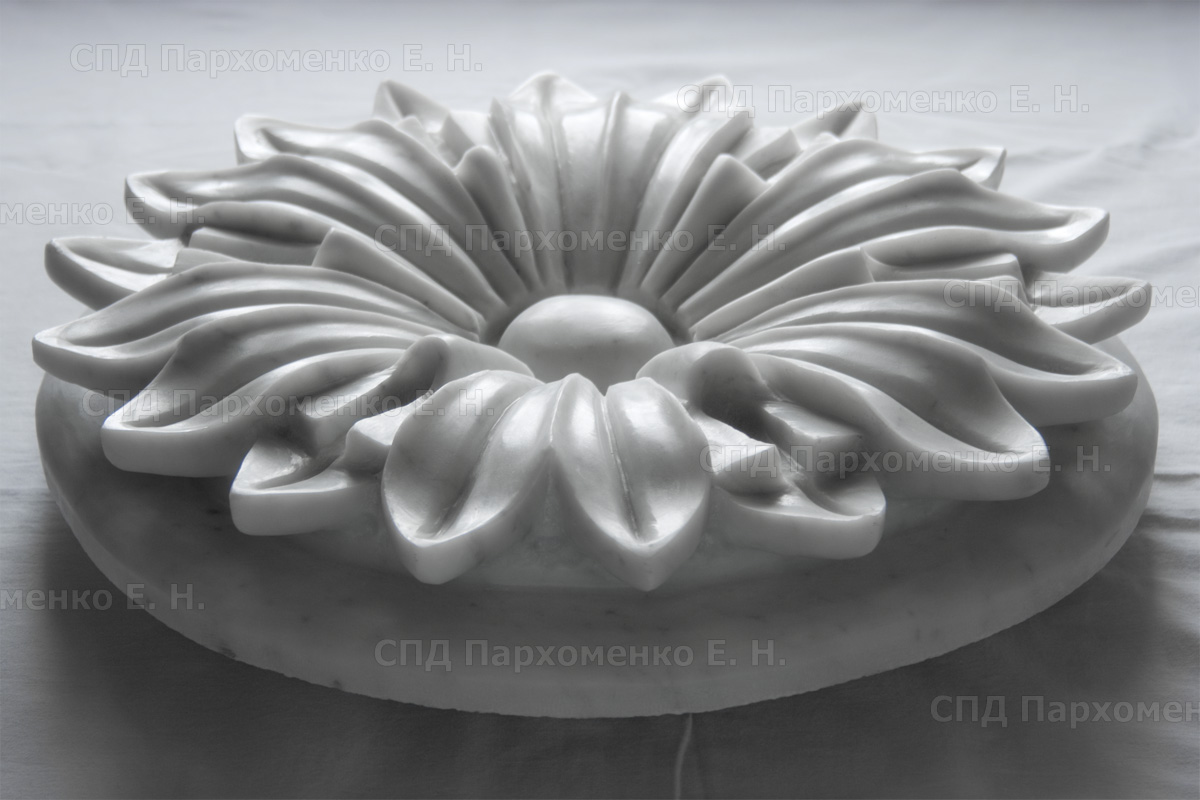 Барельеф из итальянского мрамора