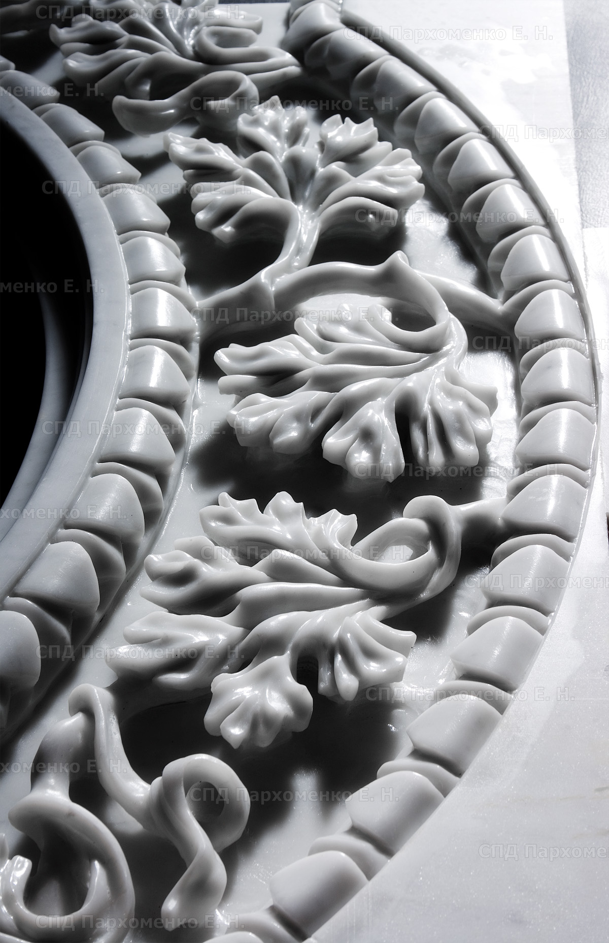 Изготовление резьбы из мрамора Bianco Carrara C