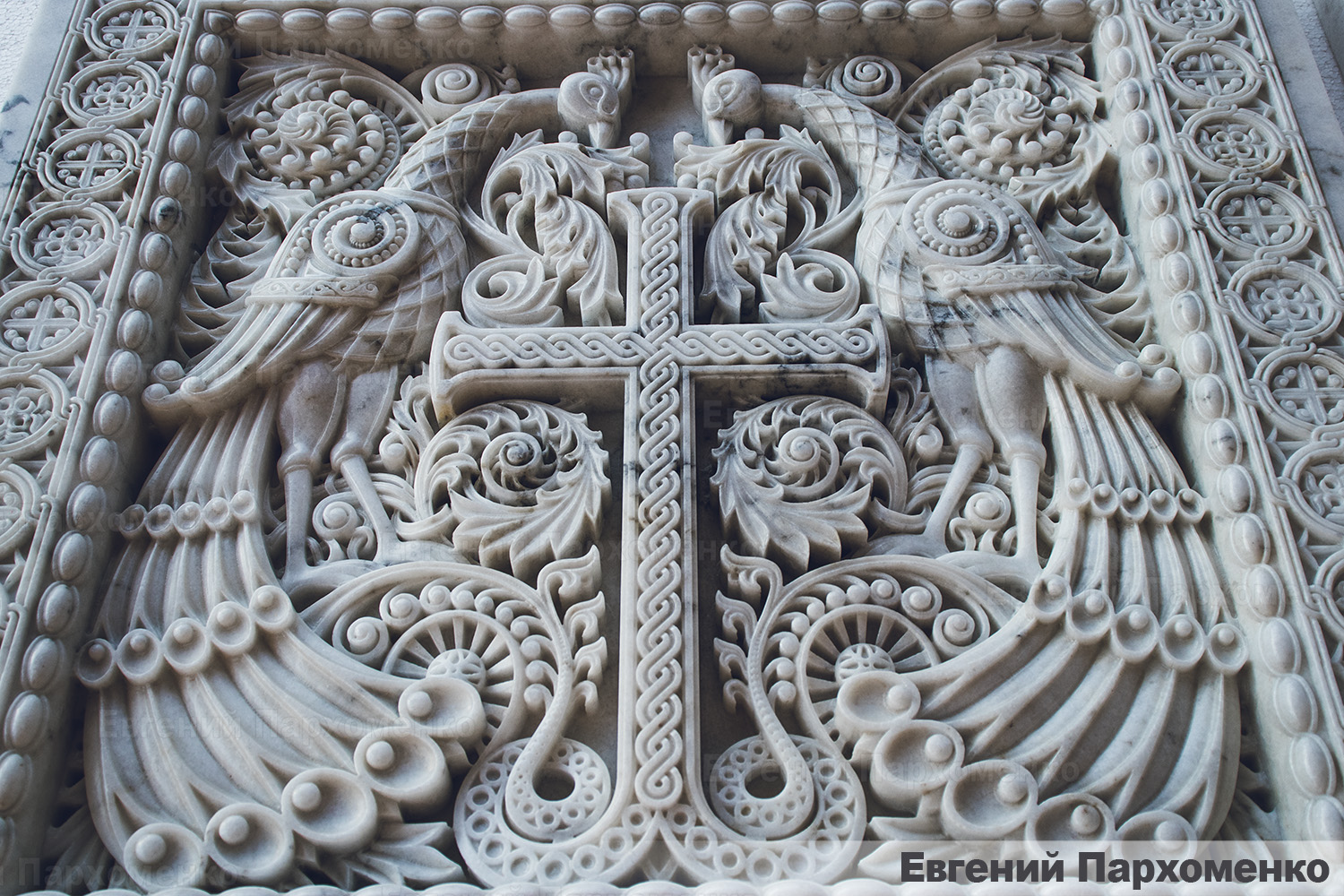 Резьба по мрамору для Храма Иконы Божией Матери в городе Йошкар-Ола